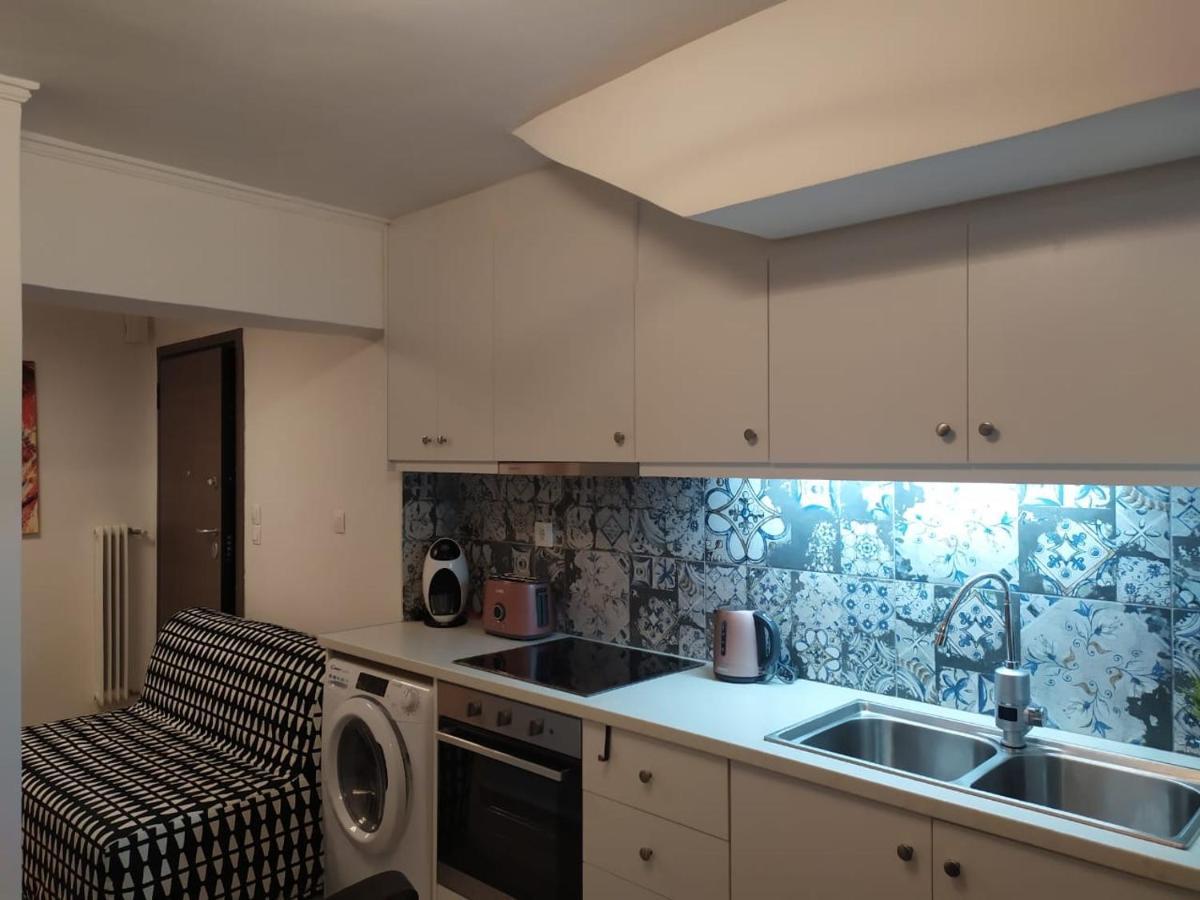 Stylish, Comfortable, Basement Loft-Like Apartment With Amenities أثينا المظهر الخارجي الصورة