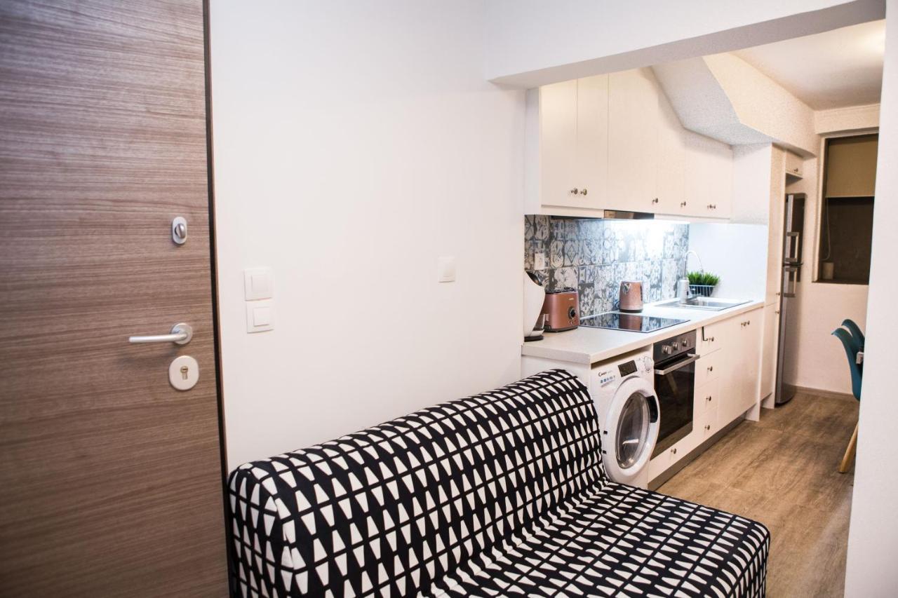 Stylish, Comfortable, Basement Loft-Like Apartment With Amenities أثينا المظهر الخارجي الصورة