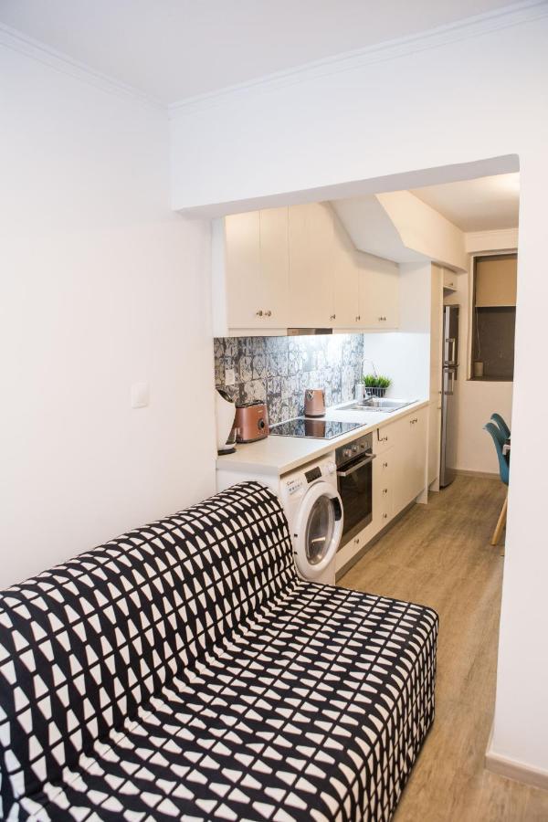 Stylish, Comfortable, Basement Loft-Like Apartment With Amenities أثينا المظهر الخارجي الصورة