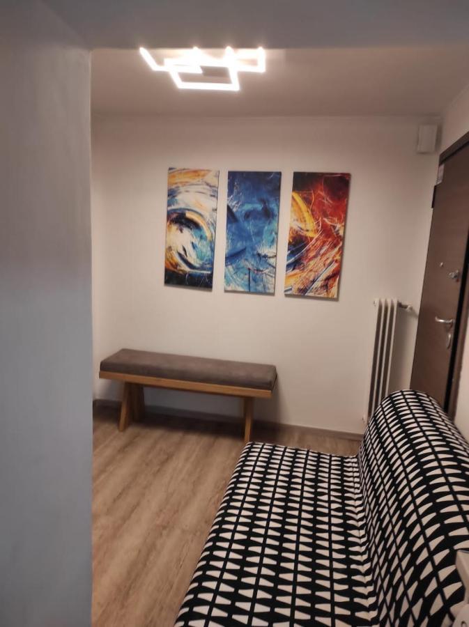 Stylish, Comfortable, Basement Loft-Like Apartment With Amenities أثينا المظهر الخارجي الصورة