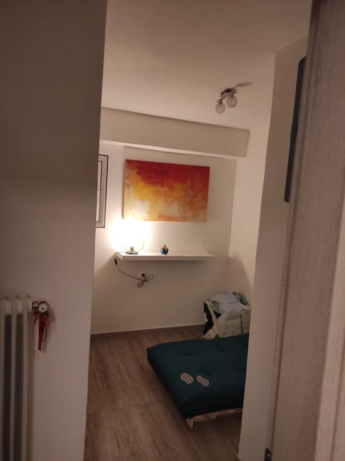 Stylish, Comfortable, Basement Loft-Like Apartment With Amenities أثينا المظهر الخارجي الصورة