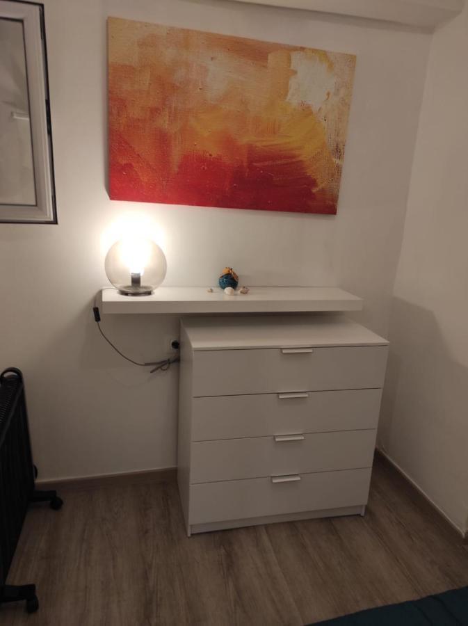 Stylish, Comfortable, Basement Loft-Like Apartment With Amenities أثينا المظهر الخارجي الصورة