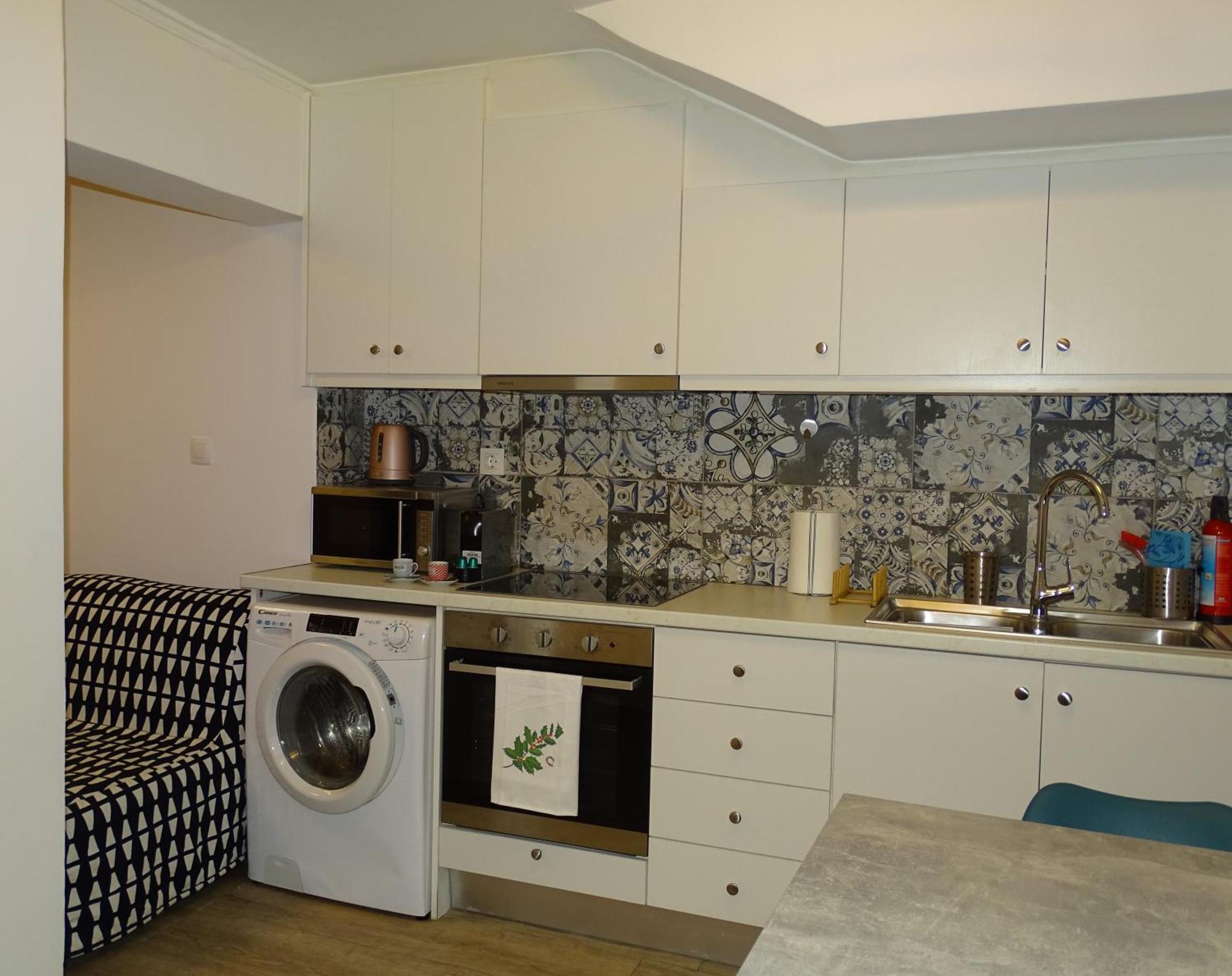 Stylish, Comfortable, Basement Loft-Like Apartment With Amenities أثينا المظهر الخارجي الصورة